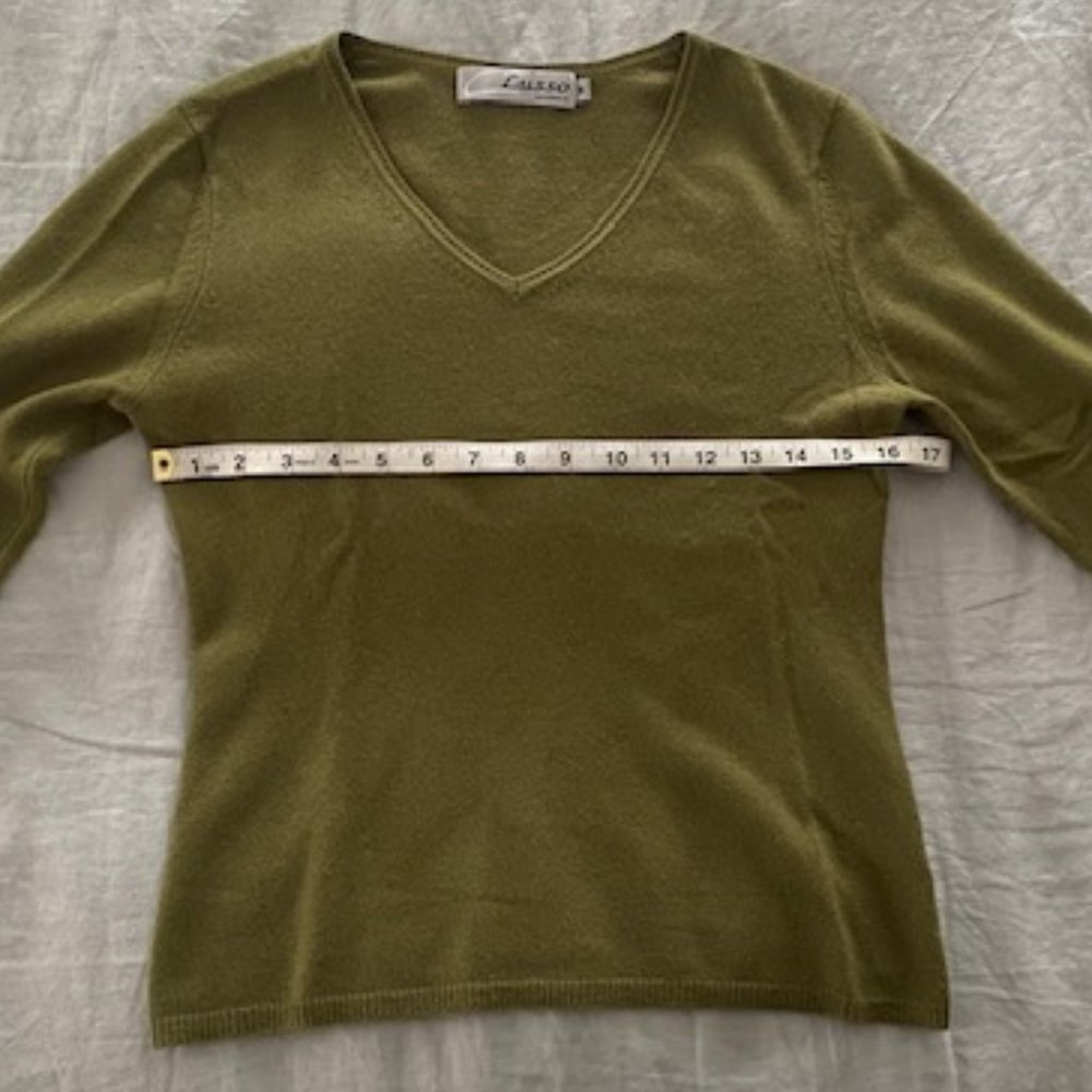 Green Cashmere Sweater - Picture 7 of 9